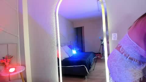 cristalbm_ online show from 04-15-26, 03:24