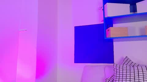 Nicole  Connection time 220pm-910pmCol online show from 02-14-26, 08:05