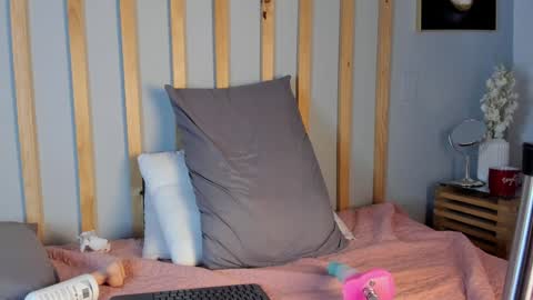Snapshot of cristalcutte_ chatting on 02-07-25, 03:19 Cristal Cute online show from 02-07-25, 03:19