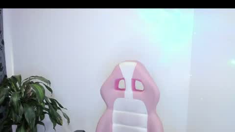 Snapshot of cristall_sweett0 chatting on 07-04-26, 04:02 sofia online show from 07-04-26, 04:02