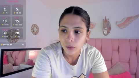 Snapshot of cristalmunez chatting on 12-20-24, 12:49 cristal online show from 12-20-24, 12:49