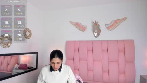 Snapshot of cristalmunez chatting on 01-04-25, 12:27 cristal online show from 01-04-25, 12:27