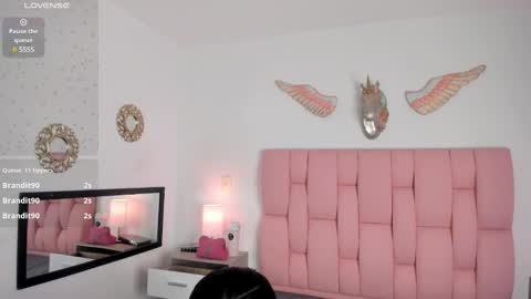 Snapshot of cristalmunez chatting on 01-07-25, 12:41 cristal online show from 01-07-25, 12:41