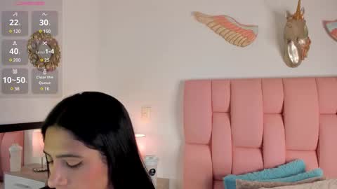 Snapshot of cristalmunez chatting on 01-08-25, 10:37 cristal online show from 01-08-25, 10:37