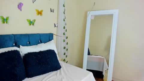 cristal walker online show from 10-10-25, 11:53