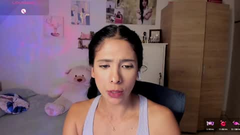 Snapshot of cristamunez chatting on 04-23-26, 02:13 veronika online show from 04-23-26, 02:13