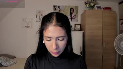 Snapshot of cristamunez chatting on 05-11-26, 03:34 veronika online show from 05-11-26, 03:34