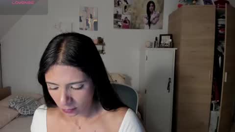 Snapshot of cristamunez chatting on 07-07-26, 03:20 veronika online show from 07-07-26, 03:20