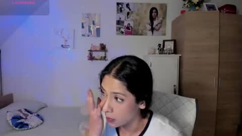 Snapshot of cristamunez chatting on 07-20-26, 03:54 veronika online show from 07-20-26, 03:54