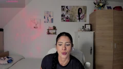 Snapshot of cristamunez chatting on 07-22-26, 03:09 veronika online show from 07-22-26, 03:09