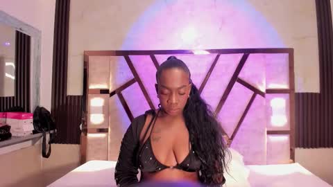 cristin  online show from 03-12-26, 06:47