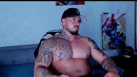 Snapshot of cristian_walker chatting on 05-12-26, 11:46 cristian walker online show from 05-12-26, 11:46