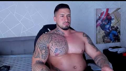 Snapshot of cristian_walker chatting on 06-11-26, 12:19 cristian walker online show from 06-11-26, 12:19