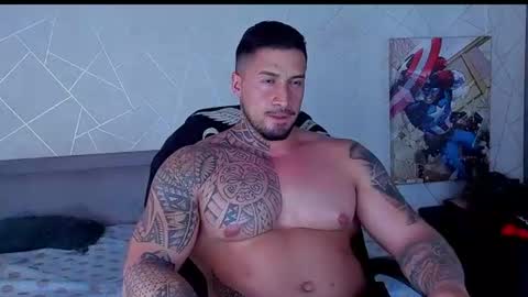 Snapshot of cristian_walker chatting on 06-11-26, 10:08 cristian walker online show from 06-11-26, 10:08