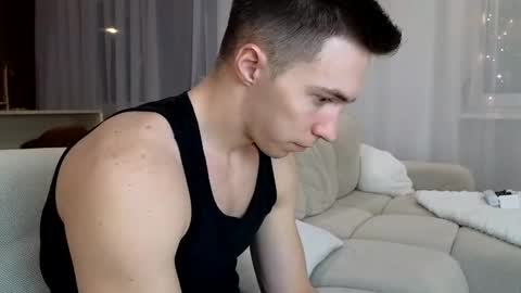 Snapshot of cristianovilla chatting on 03-06-25, 05:11 CristianoHailey online show from 03-06-25, 05:11