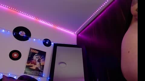 Christina online show from 02-13-25, 10:54