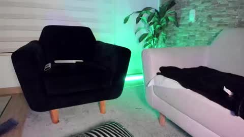 Snapshot of cristina_fernando chatting on 12-04-24, 03:48 soycriss online show from 12-04-24, 03:48