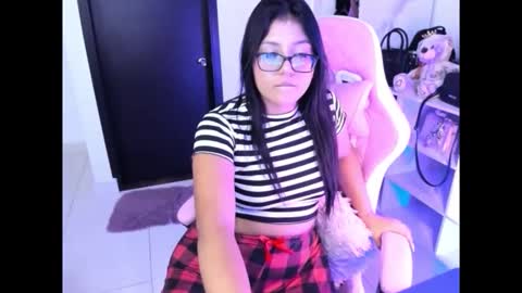 Snapshot of cristinasweet7 chatting on 04-08-26, 02:22 cristinasweet7 online show from 04-08-26, 02:22