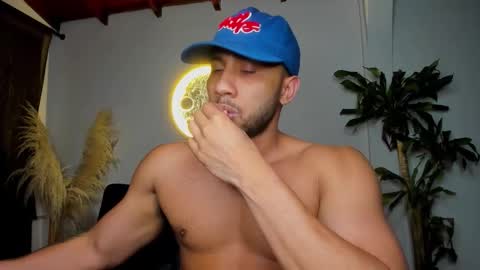 Snapshot of cristobal12cock chatting on 02-03-26, 02:53 Cristian online show from 02-03-26, 02:53