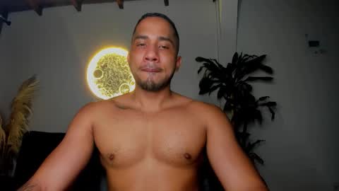 Snapshot of cristobal12cock chatting on 02-13-26, 02:18 Cristian online show from 02-13-26, 02:18