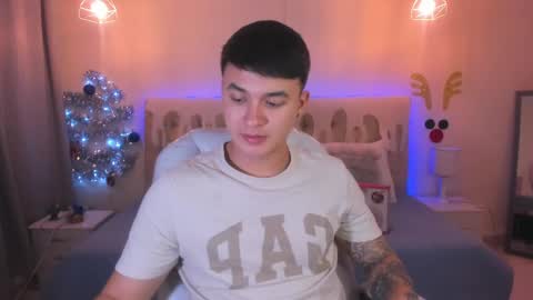 Snapshot of cristopher_strong chatting on 12-07-24, 02:02 Cristopher online show from 12-07-24, 02:02