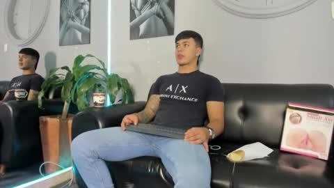 Snapshot of cristopher_strong chatting on 03-07-25, 12:45 Cristopher online show from 03-07-25, 12:45