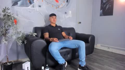 Snapshot of cristopher_strong chatting on 10-04-25, 11:08 Cristopher online show from 10-04-25, 11:08
