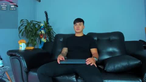 Snapshot of cristopher_strong chatting on 10-26-25, 11:16 Cristopher online show from 10-26-25, 11:16