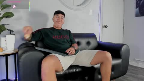 Cristopher online show from 04-12-26, 01:38