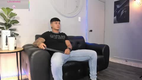Snapshot of cristopher_strong chatting on 05-26-26, 12:45 Cristopher online show from 05-26-26, 12:45