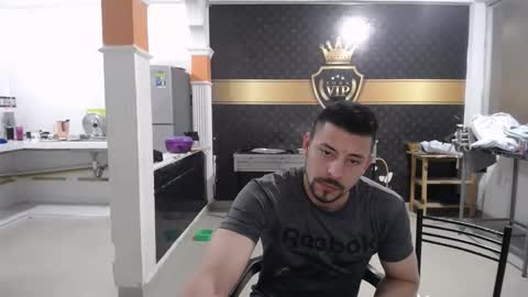 crisyoha4020 online show from 10-22-25, 11:48