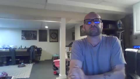 Snapshot of crm400 chatting on 05-03-26, 04:29 billybasement online show from 05-03-26, 04:29