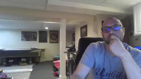 Snapshot of crm400 chatting on 05-06-26, 02:08 billybasement online show from 05-06-26, 02:08