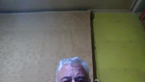 crmperez online show from 10-08-25, 02:09