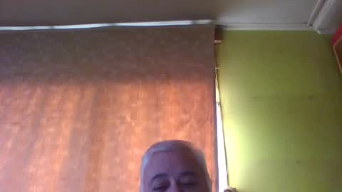 Snapshot of crmperez chatting on 05-12-26, 07:00 crmperez online show from 05-12-26, 07:00