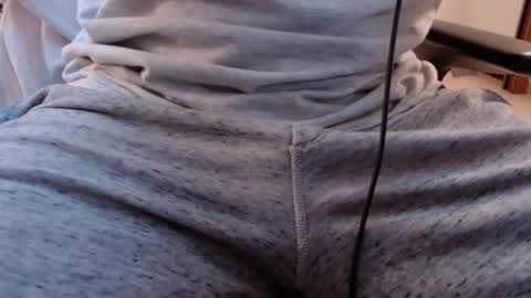 crocken_bisc online show from 10-04-25, 04:38