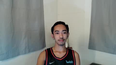 Snapshot of crocodale chatting on 09-15-25, 12:27 crocodale online show from 09-15-25, 12:27