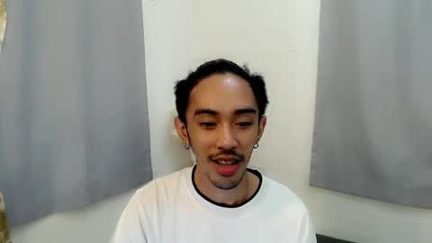 Snapshot of crocodale chatting on 09-16-25, 05:03 crocodale online show from 09-16-25, 05:03