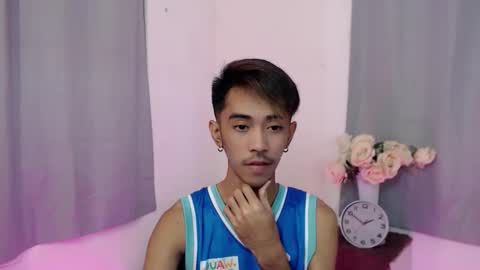 Snapshot of crocodale chatting on 09-29-25, 10:20 crocodale online show from 09-29-25, 10:20