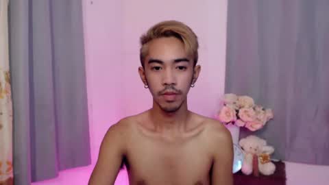 Snapshot of crocodale chatting on 10-29-25, 04:09 crocodale online show from 10-29-25, 04:09