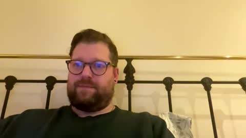 crouchendtiger online show from 11-23-25, 01:27