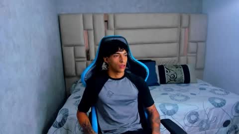 Snapshot of croy_myer chatting on 02-26-26, 10:03 Croy online show from 02-26-26, 10:03