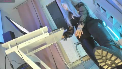 Cruel Siren online show from 10-01-25, 06:58