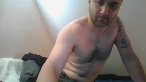 Snapshot of crush380 chatting on 04-27-26, 07:34 Crush380 online show from 04-27-26, 07:34