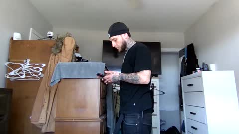 cruz815 online show from 04-12-26, 02:11