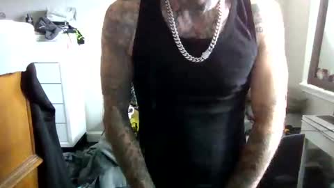 cruz815 online show from 04-19-26, 05:23