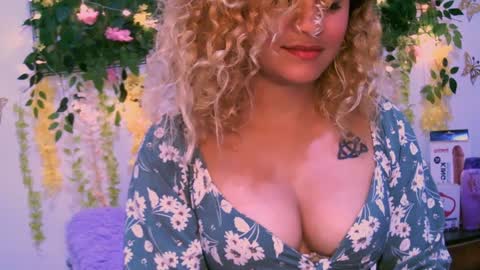 crysrus online show from 12-08-24, 12:07