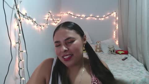 Snapshot of crystal_1991 chatting on 10-03-25, 04:31 CRYSTAL 1991 online show from 10-03-25, 04:31