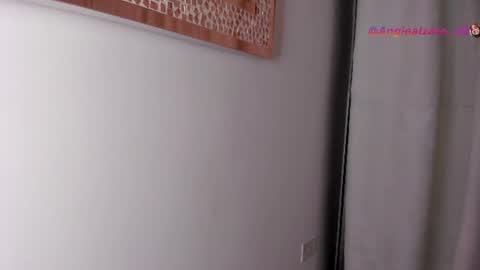 Snapshot of crystal_foster chatting on 07-31-26, 03:17 angie online show from 07-31-26, 03:17