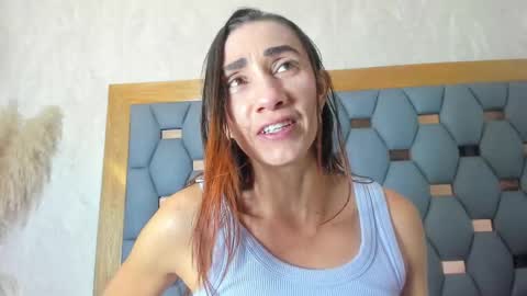 crystal_sm online show from 10-01-25, 03:01